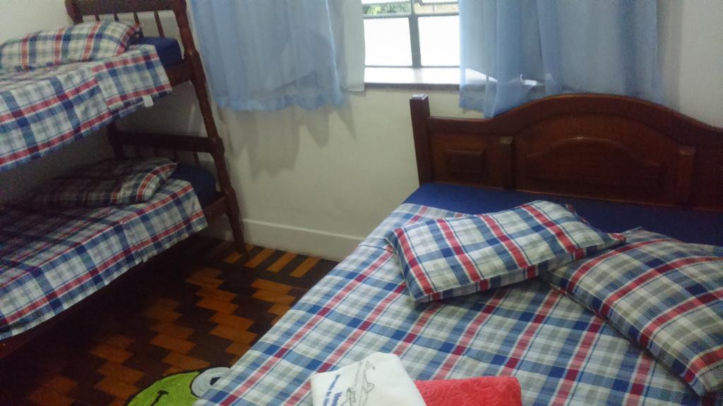 Recanto De Alegrias Hostal *
