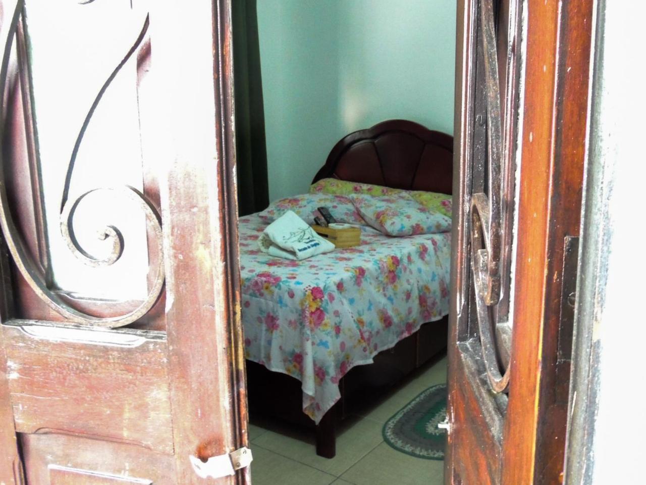 Recanto De Alegrias Hostal *